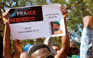 La crise des relations franco-maliennes, aigue et exaspérée plonge la région du Sahel dans le cahot…