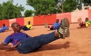 Au Mali, le foot les yeux fermés