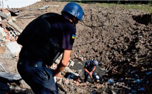 Les démineurs s'acharnent pour nettoyer les zones libérées en Ukraine avant l'hiver
