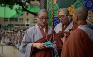 Insolite : Concours  de prières bouddhistes