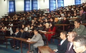 Bannir les fonctionnaires de l’université, une décision injuste !