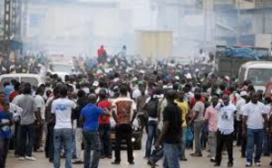 Trois morts dans une  manifestation à Libreville