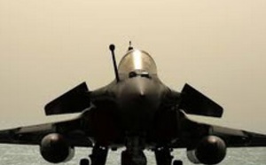 ​Paris engage son porte-avions dans les opérations contre l'EI en Irak