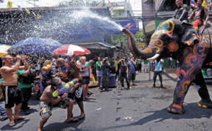 Les festivals à voir une fois dans sa vie : Festival de l’eau de Songkran (Thaïlande)