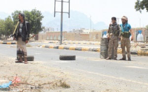 ​Le palais présidentiel d’Aden évacué par les rebelles chiites après des raids aériens de la coalition