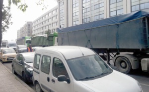 Ces camionneurs du port de Casablanca qui roulent à tombeau ouvert