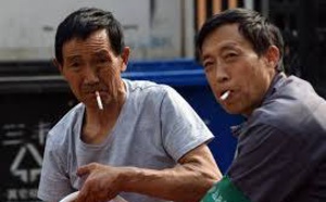 La Chine et le tabac, une flamme durable