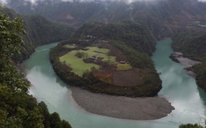 ​Au bord de l'Himalaya, les excès du développement à la chinoise