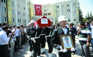 Trois soldats et un policier tués par le PKK