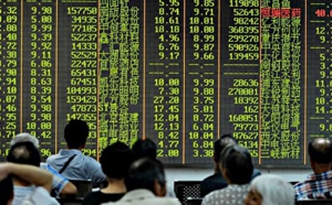 La Bourse de Shanghai chute encore, Pékin garde le silence