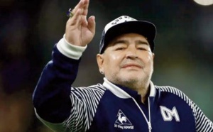 Mort de Maradona: Le procès de l'équipe médicale reporté