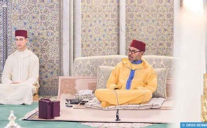 SM le Roi, Amir Al-Mouminine, a présidé à la mosquée Hassan à Rabat une veillée religieuse en commémoration de l'Aïd Al-Mawlid Annabaoui Acharif