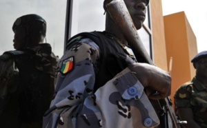 Trois gendarmes tués au Mali par des jihadistes