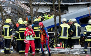 Au moins huit morts dans une collision entre deux trains en Allemagne