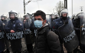 La police macédonienne tire des gaz lacrymogènes sur une centaine  de migrants à Idomeni