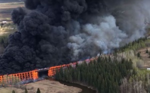 Une ville de 100.000 habitants au Canada évacuée en raison d’un gigantesque feu de forêt