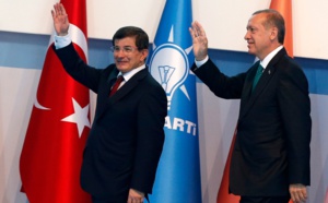 Ahmet Davutoglu sur le départ, Erdogan consolide son pouvoir en Turquie