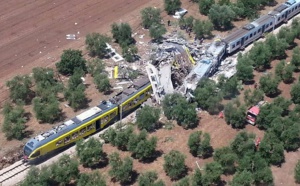 Au moins 25 morts dans une collision de trains en Italie