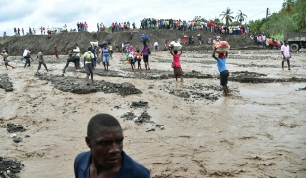 L'ouragan Matthew frappe les Etats-Unis après avoir dévasté Haïti et fait quelque 300 morts