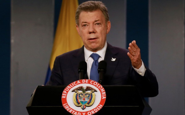 Le président Santos donnera l'argent de son Nobel de la paix aux victimes du conflit colombien