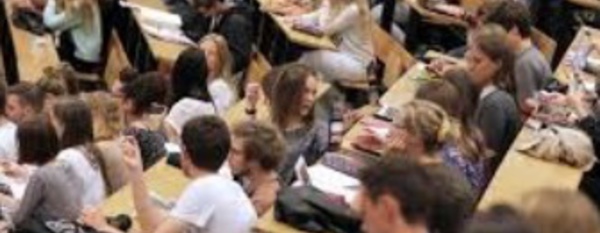 Les Marocains, première communauté d'étudiants étrangers en France