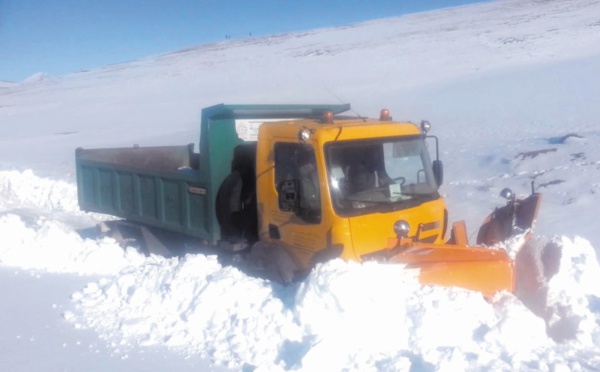 Chutes de neige : Appel aux usagers de la route à reporter leurs déplacements sauf dans le cas d’extrême nécessité