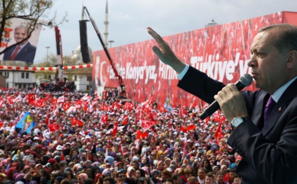 Victoire  étriquée  et contestée pour Erdogan au référendum en Turquie