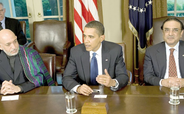 Le président américain BaraRencontre entre Barack Obama, Hamid Karzaï et Asif Ali Zardari : Front commun contre Al Qaïda