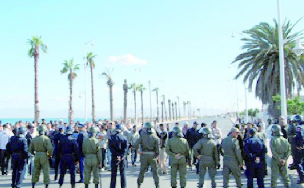Le calvaire subi par les usagers de Rabat, Salé et Agadir touche ceux de Nador  : Manifestations estudiantines pour le droit au transport