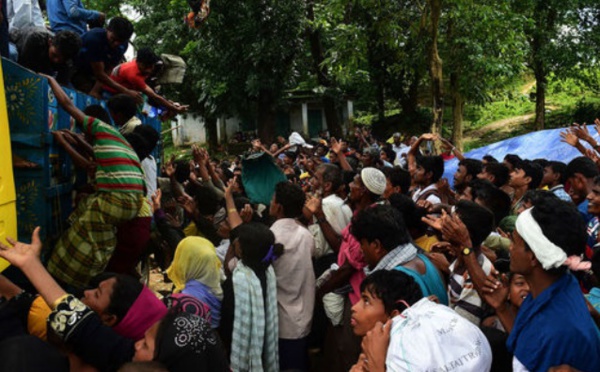 Le Bangladesh submergé par les réfugiés