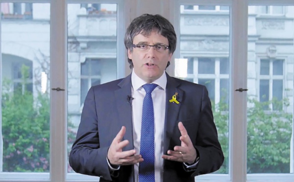 Puigdemont renonce à la présidence de la Catalogne