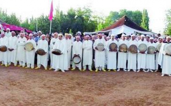 Bensalem Himmich donne le coup d'envoi du Festival organisé par l'Association Taïmate : Aïn Leuh vibre au rythme de l'Ahidouss