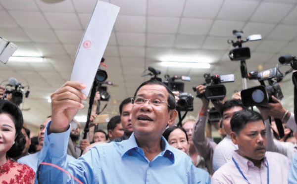 Législatives au Cambodge : Le parti d'Hun Sen revendique "l'ensemble des sièges"