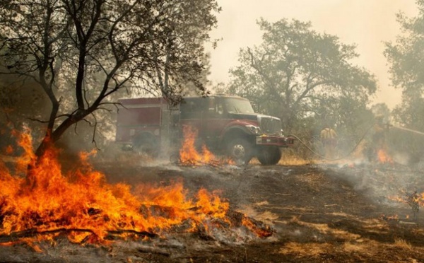 La sécheresse alimente des incendies meurtriers en Californie