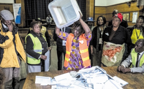 Victoire écrasante du parti au pouvoir aux législatives zimbabwéennes