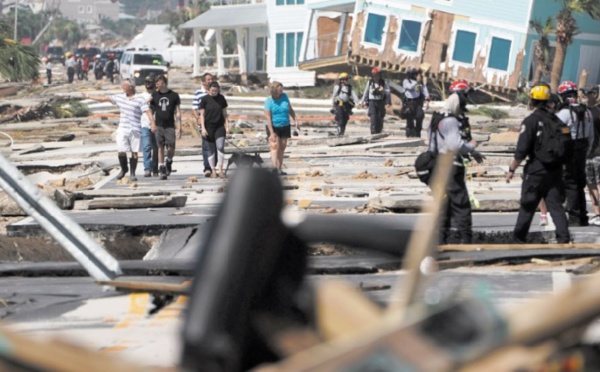 Au moins 6 morts et des paysages de désolation après le passage de l’ouragan Michael