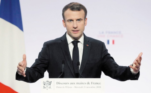 Macron annonce la mobilisation des militaires face aux violences à La Réunion