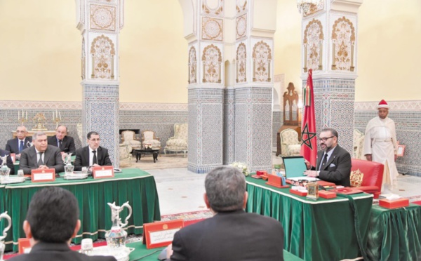 S.M le Roi préside un Conseil des ministres à Marrakech