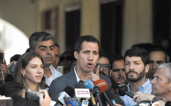 Guaido interpelle l'armée : Bloquer l'aide est un crime contre l'humanité