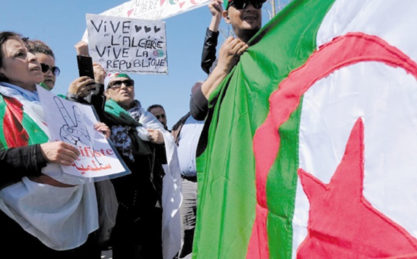 L'Algérie dévoile un nouveau gouvernement, censé apaiser la contestation