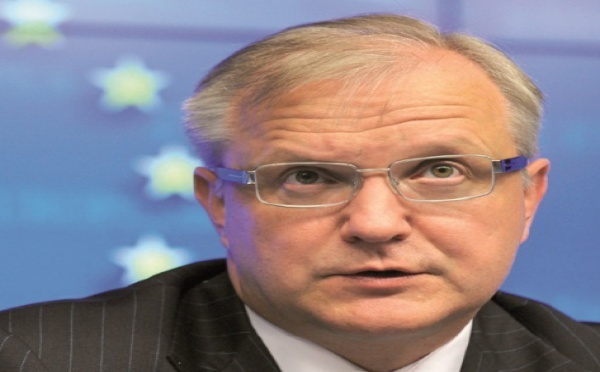 Bruxelles évoque le risque d'une récession dans la zone euro en 2012
