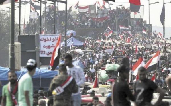 Manifestations et routes coupées en Irak