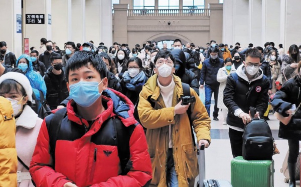 Des barrages sauvages se dressent contre le virus en Chine