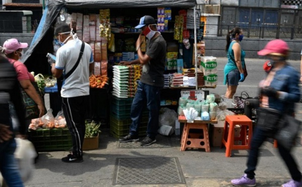 Le virus ou la faim : Dans un quartier pauvre de Caracas, l'intenable confinement