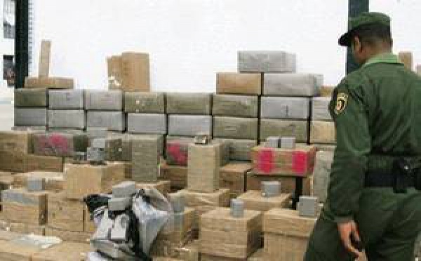Tarfaya : Démantèlement d’un réseau  de trafiquants de drogue