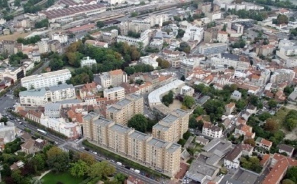 Cherche logement à Paris, loyer faible, dans des bureaux vacants