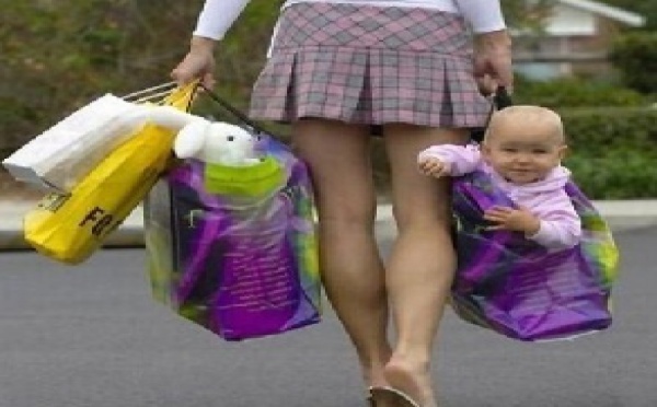 Insolite : “Ma maman est partie faire du shopping”