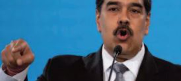 Maduro menace de “ répondre avec force ” au commando colombien