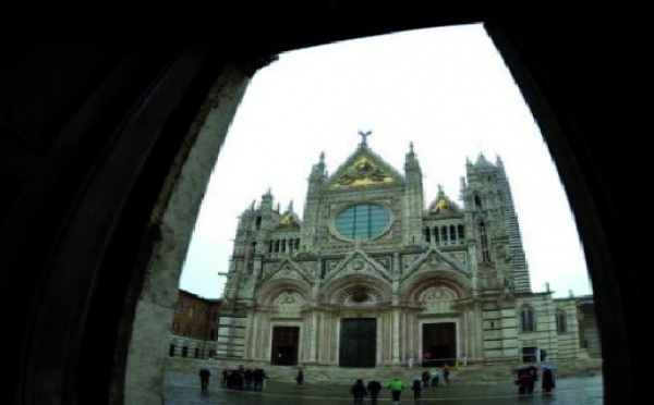 “La porte du ciel”: une promenade sur les toits de la cathédrale de Sienne