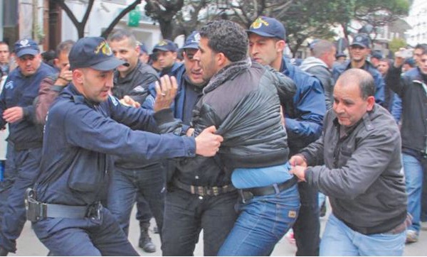 Une dizaine d'arrestations après une tentative de marche à Alger